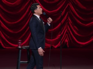 Ronny Chieng Explains Why Chinese M‚nage Adulate Money